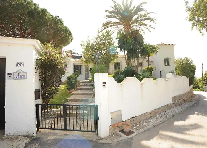 Casa Ancladero W Big Balcony And Lovely View Bed & Breakfast